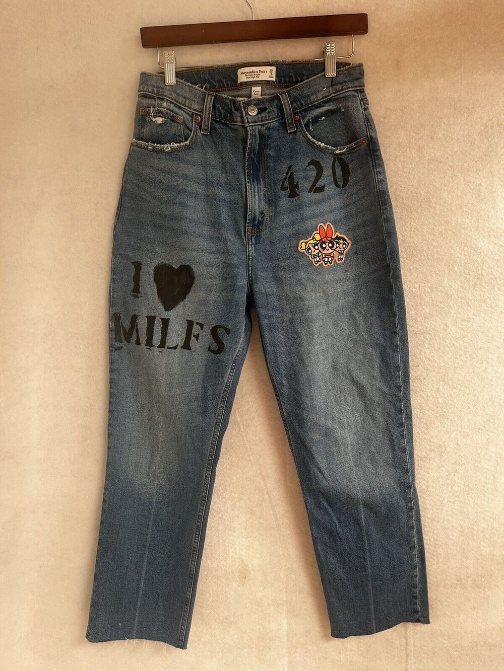 Abercrombie & Fitch Curve Love Women’s Blue Jeans Rise 28x26 ankle embroidered